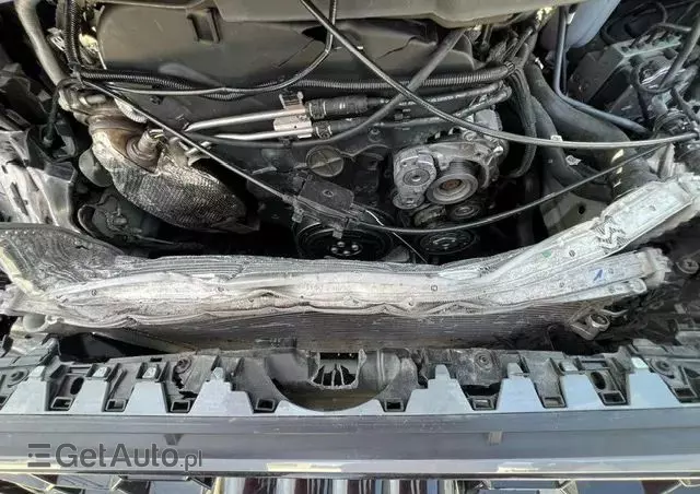 AUDI A4 Avant 40 TDI quattro S tronic S line