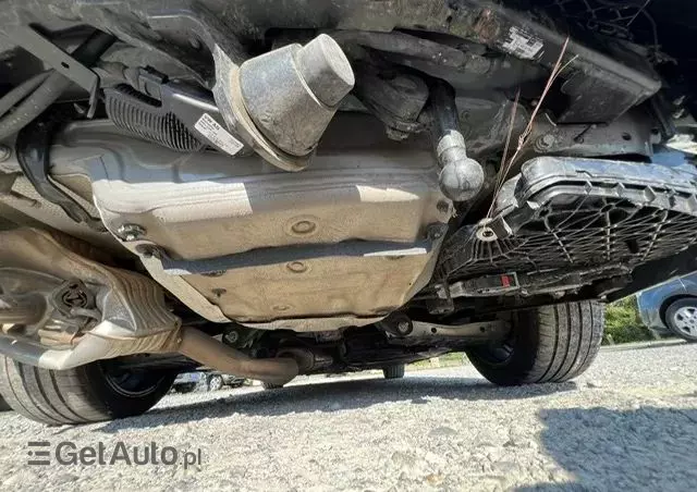 AUDI A4 Avant 40 TDI quattro S tronic S line