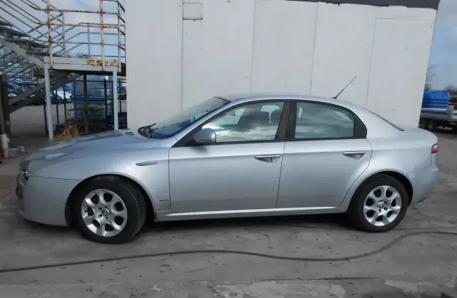 ALFA ROMEO 159 