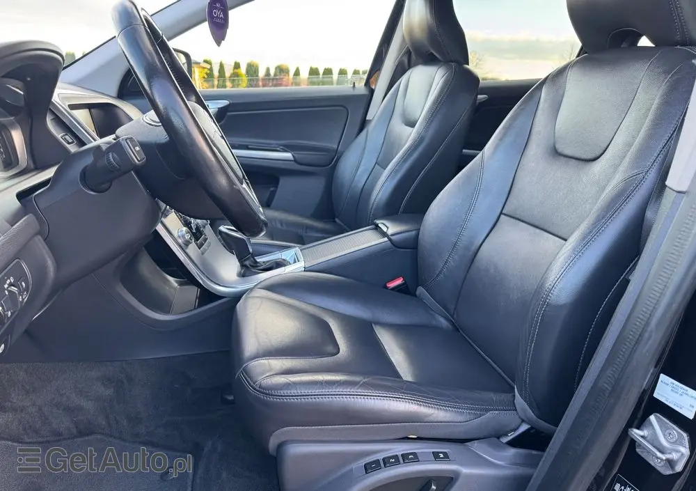 VOLVO XC 60 D3 Drive-E Summum