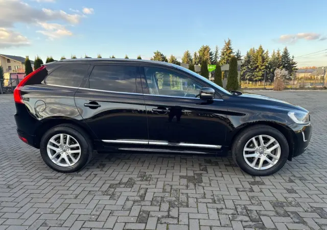 VOLVO XC 60 D3 Drive-E Summum