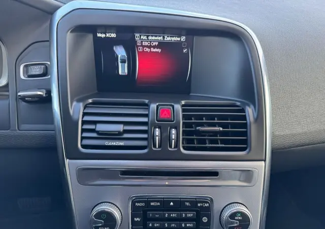 VOLVO XC 60 D3 Drive-E Summum