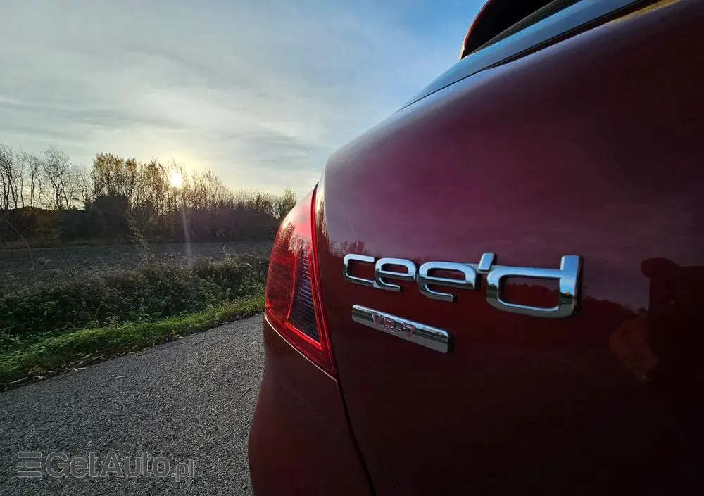 KIA Ceed 1.6 CVVT Automatik EX