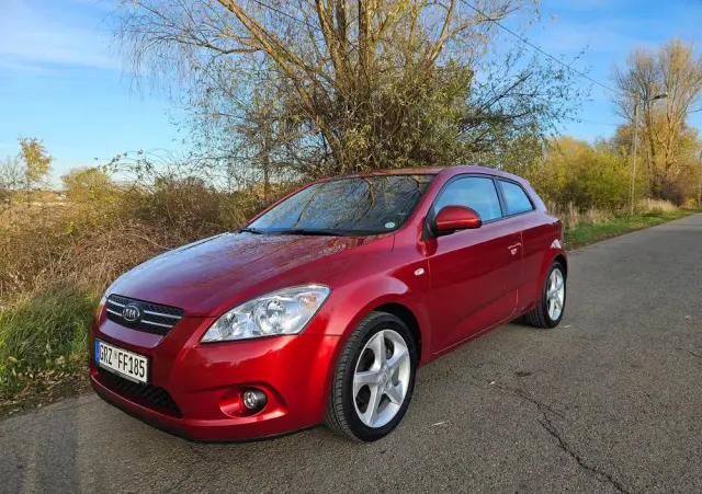 KIA Ceed 1.6 CVVT Automatik EX