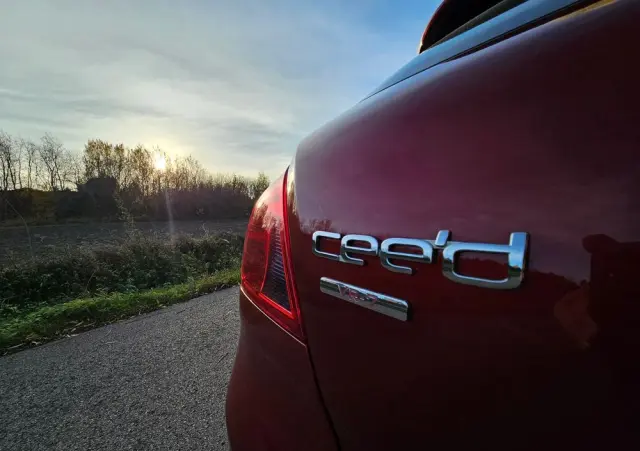 KIA Ceed 1.6 CVVT Automatik EX