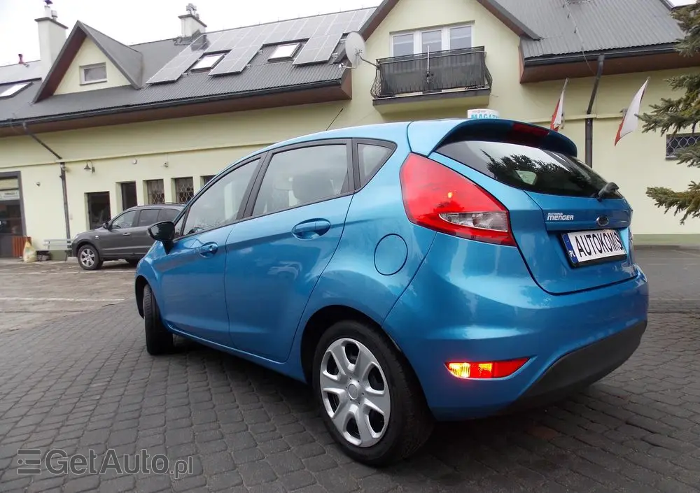 FORD Fiesta 1.4 Champions Edition