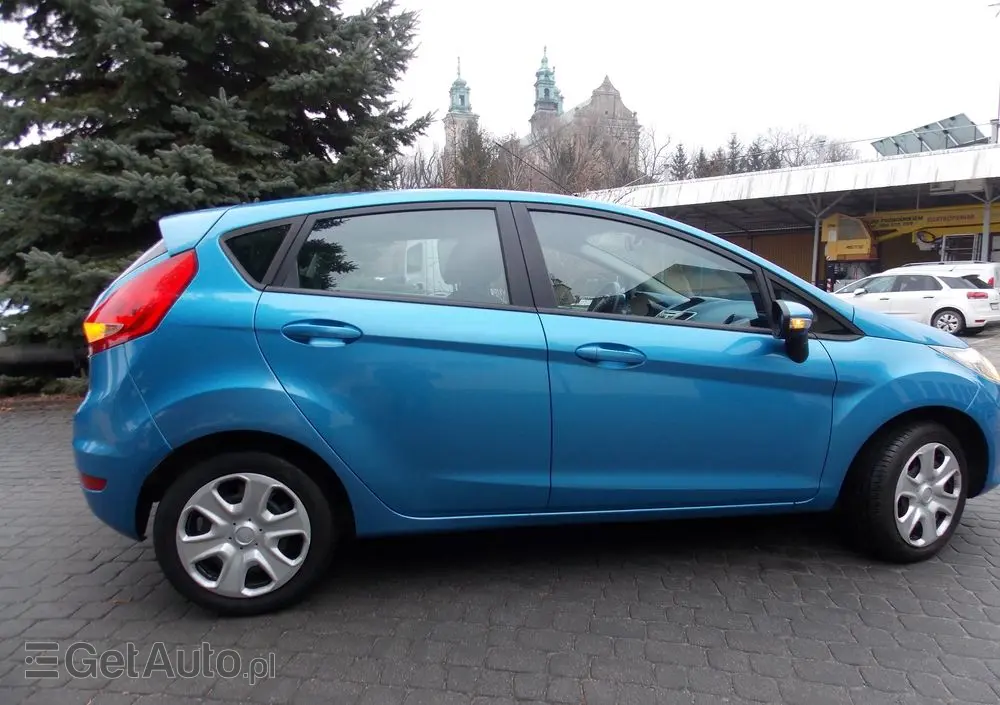 FORD Fiesta 1.4 Champions Edition