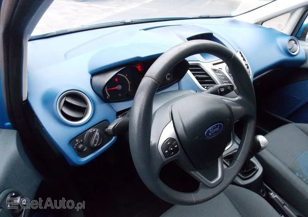 FORD Fiesta 1.4 Champions Edition