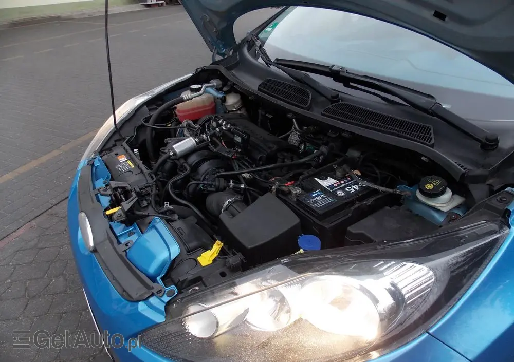 FORD Fiesta 1.4 Champions Edition