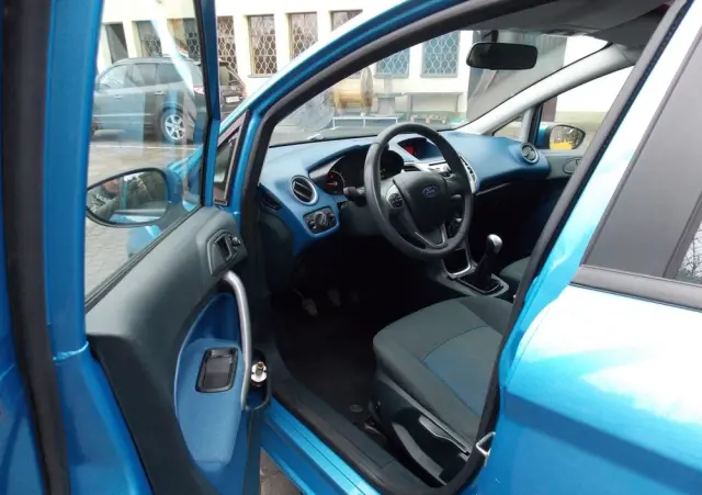 FORD Fiesta 1.4 Champions Edition