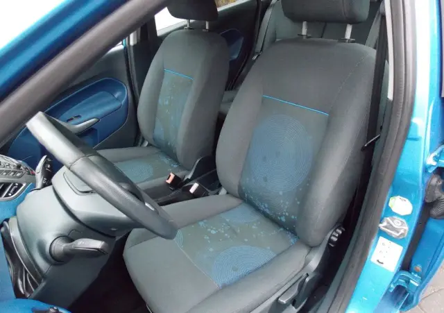 FORD Fiesta 1.4 Champions Edition