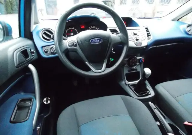 FORD Fiesta 1.4 Champions Edition