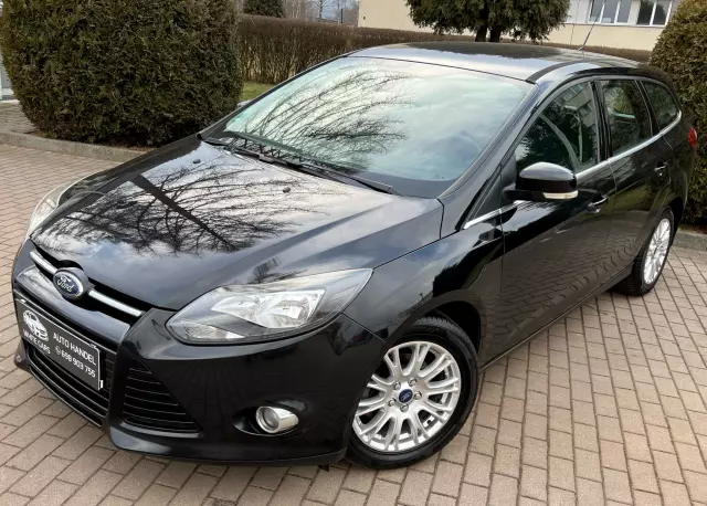 FORD Focus Titanium