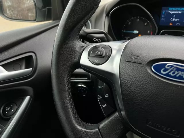 FORD Focus Titanium