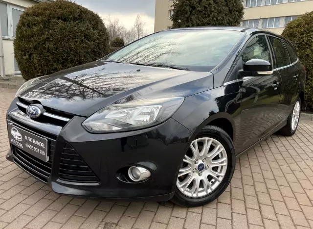 FORD Focus Titanium