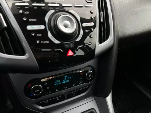 FORD Focus Titanium