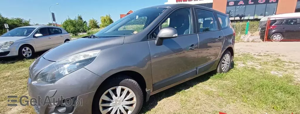 RENAULT Grand Scenic 