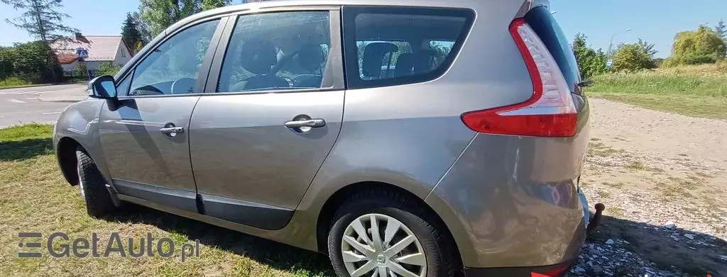 RENAULT Grand Scenic 