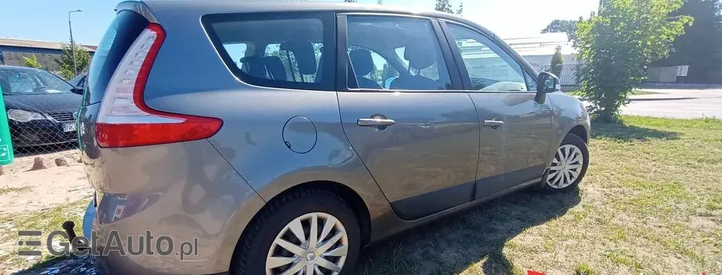 RENAULT Grand Scenic 