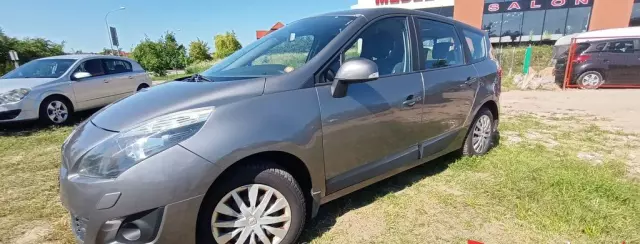 RENAULT Grand Scenic 