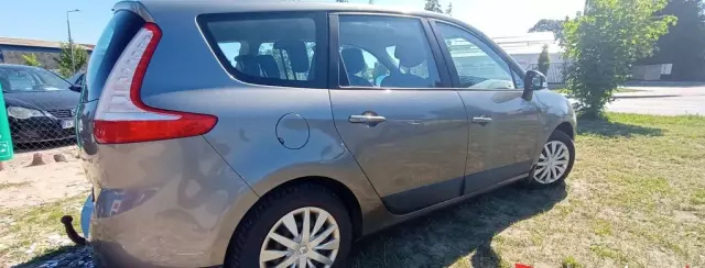 RENAULT Grand Scenic 