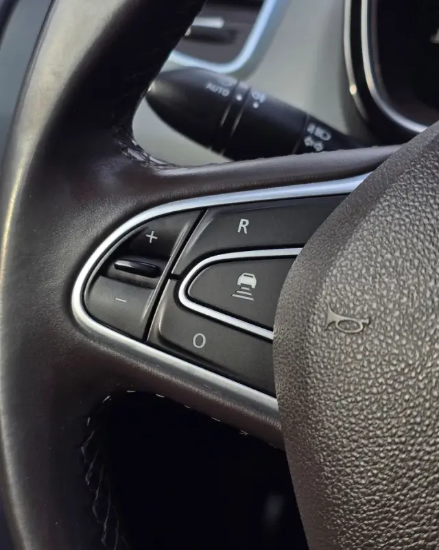 RENAULT Espace Energy dCi 160 EDC Initiale Paris