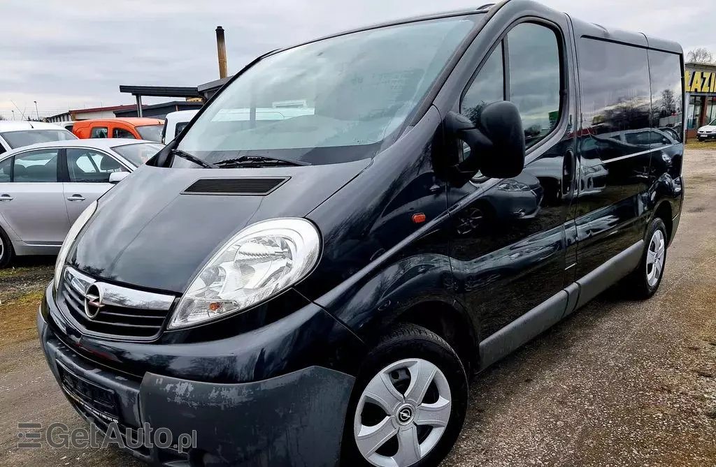 OPEL Vivaro 