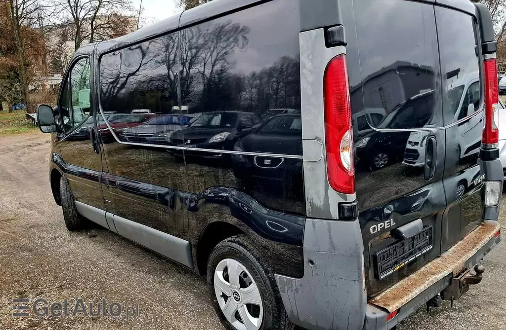 OPEL Vivaro 