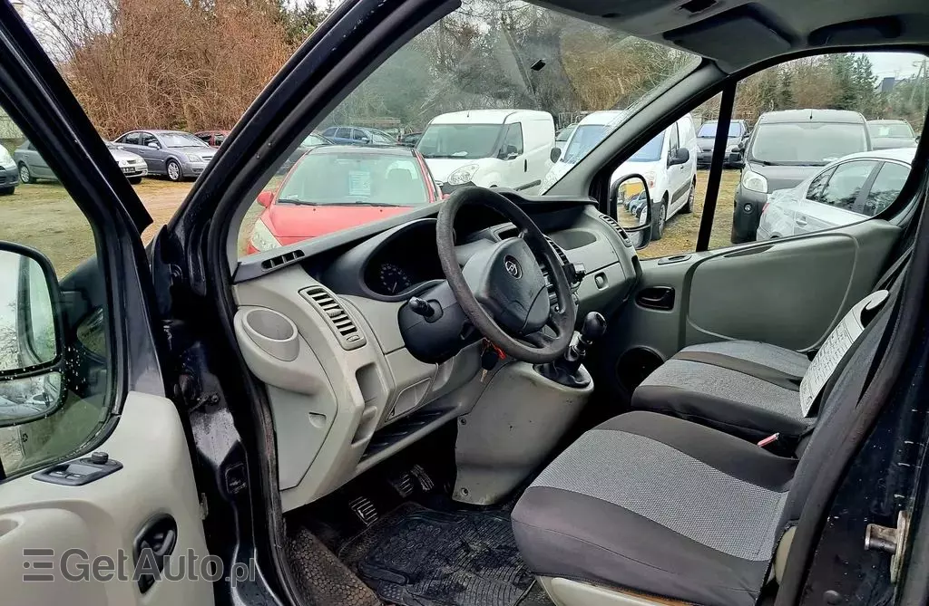 OPEL Vivaro 