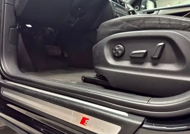 AUDI Q5 3.2 FSI Quattro S tronic