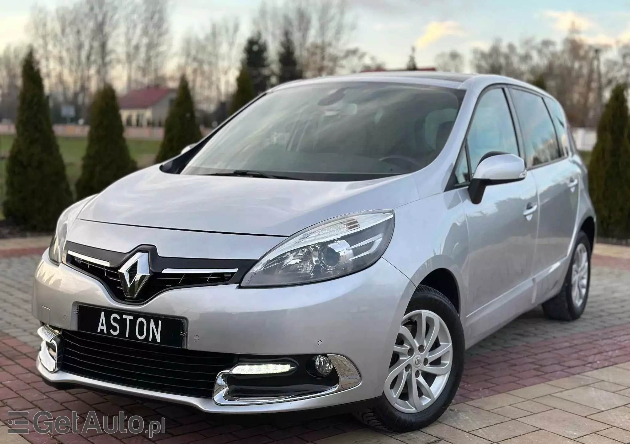 RENAULT Scenic 1.2 TCe Energy Limited