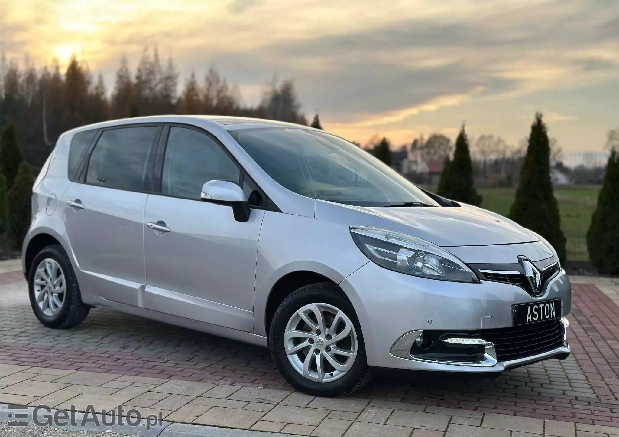 RENAULT Scenic 1.2 TCe Energy Limited