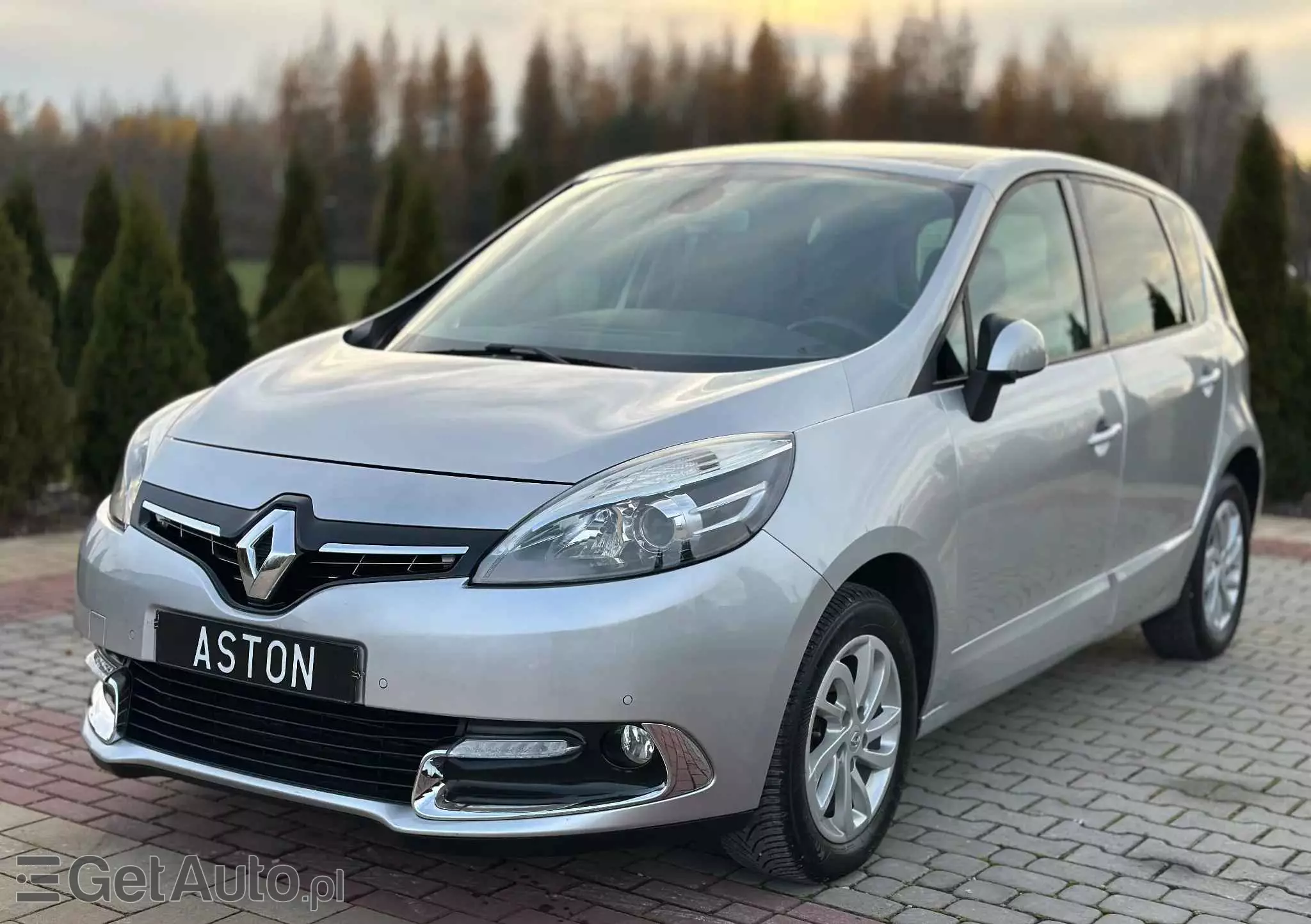 RENAULT Scenic 1.2 TCe Energy Limited