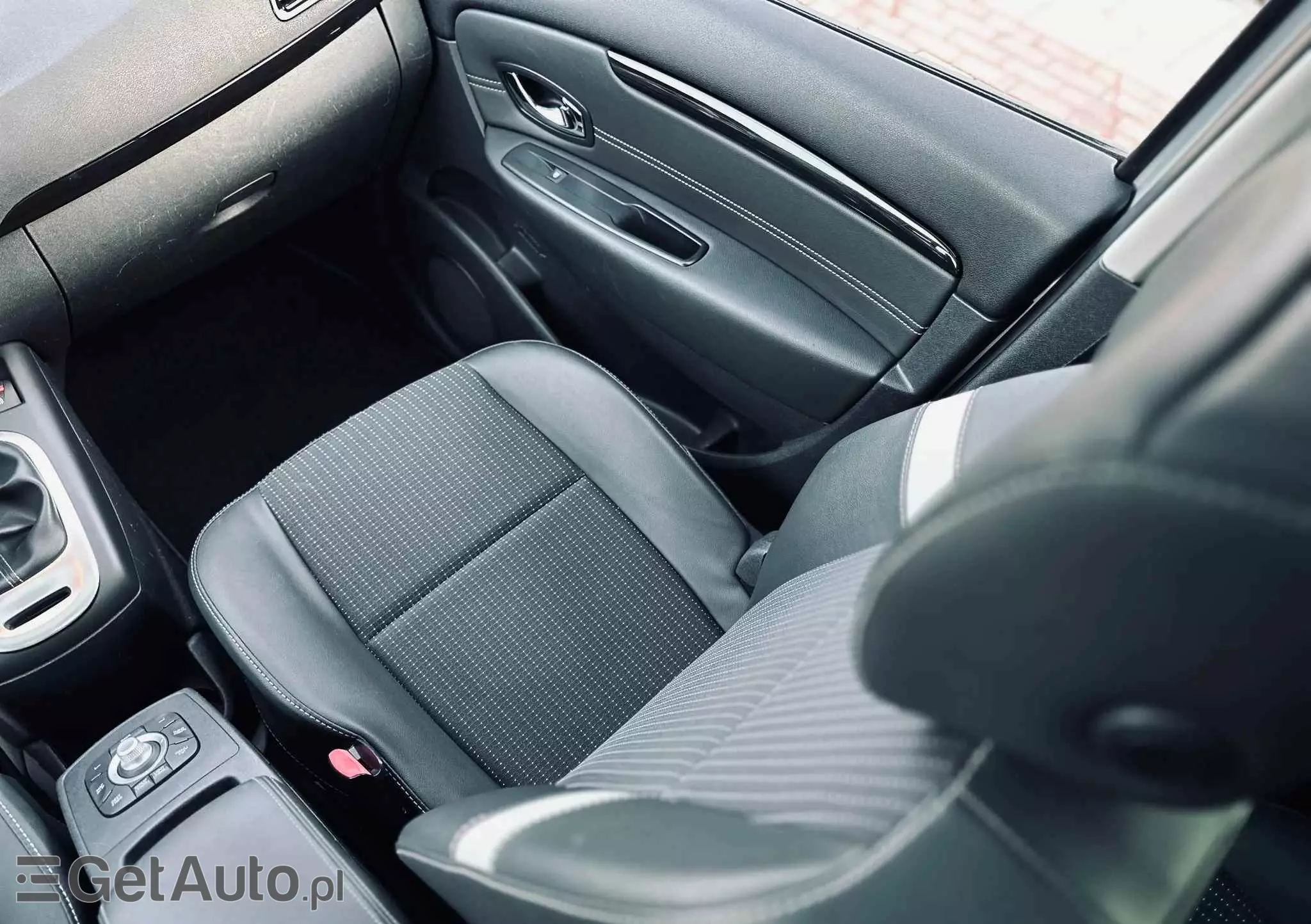 RENAULT Scenic 1.2 TCe Energy Limited