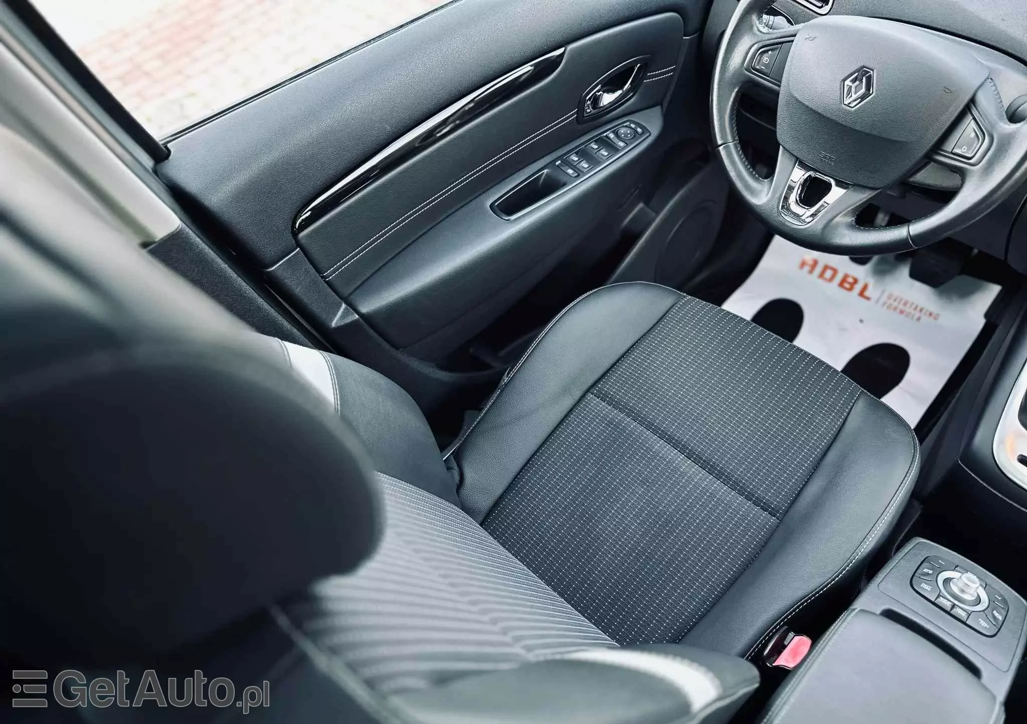 RENAULT Scenic 1.2 TCe Energy Limited