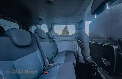 NISSAN NV200 