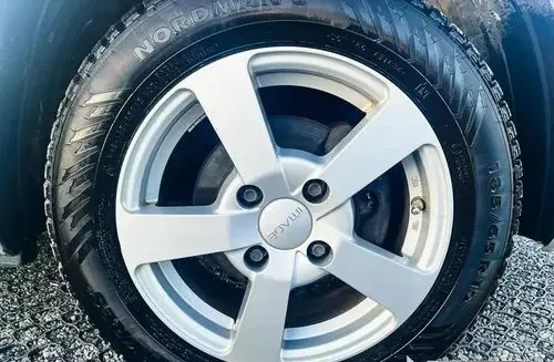 NISSAN NV200 