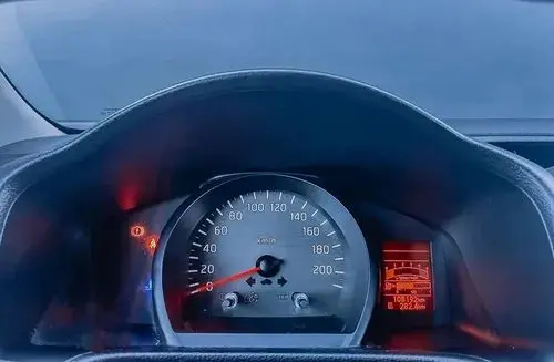 NISSAN NV200 