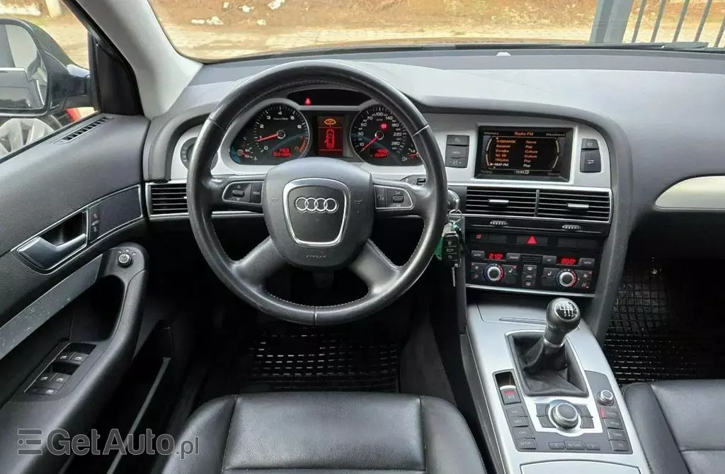 AUDI A6 