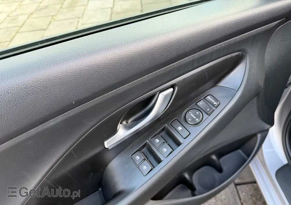 HYUNDAI I30 1.0 T-GDI Modern