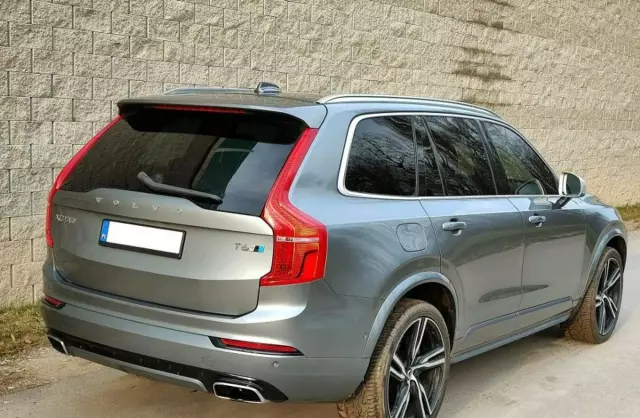 VOLVO XC90 