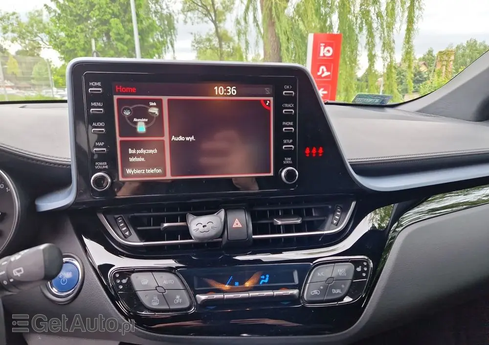 TOYOTA C-HR 1.8 Hybrid Selection