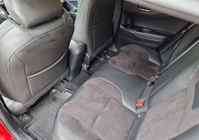 TOYOTA C-HR 1.8 Hybrid Selection