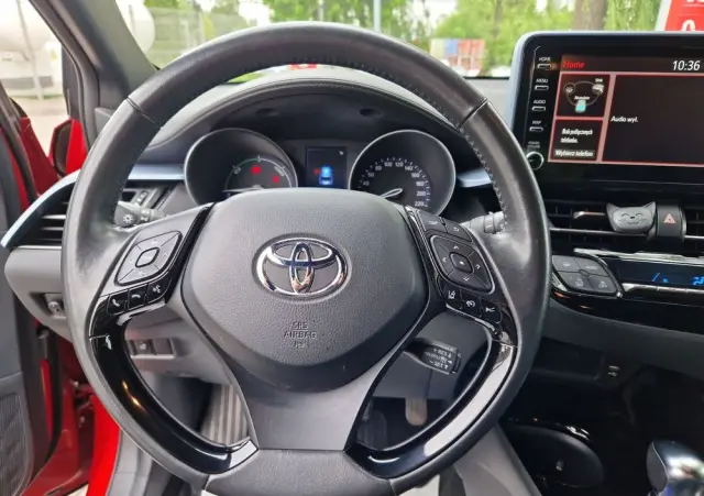 TOYOTA C-HR 1.8 Hybrid Selection