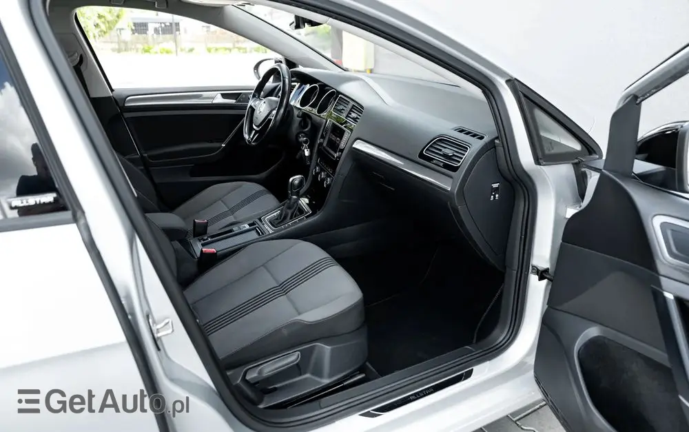 VOLKSWAGEN Golf 2.0 BlueTDI DSG Highline