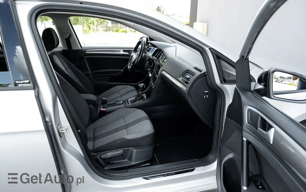 VOLKSWAGEN Golf 2.0 BlueTDI DSG Highline