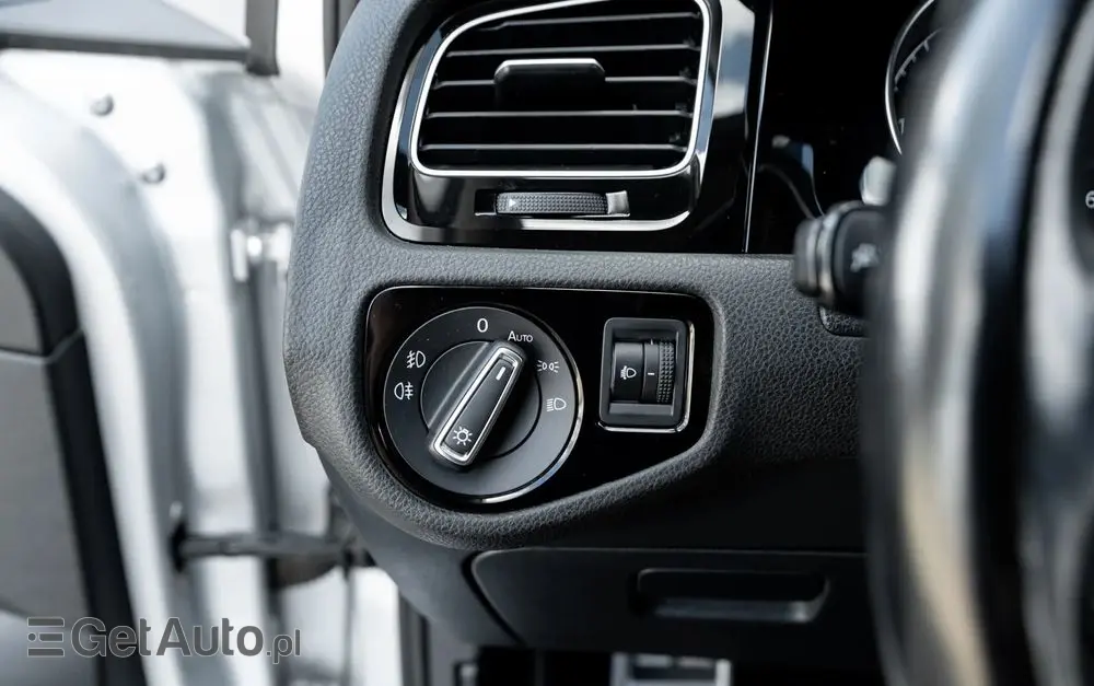 VOLKSWAGEN Golf 2.0 BlueTDI DSG Highline