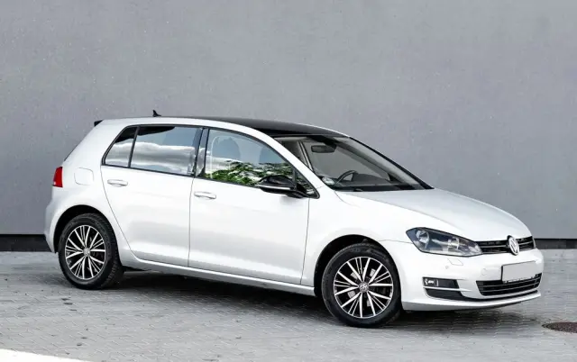 VOLKSWAGEN Golf 2.0 BlueTDI DSG Highline