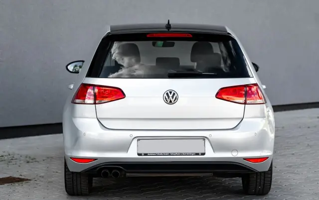 VOLKSWAGEN Golf 2.0 BlueTDI DSG Highline