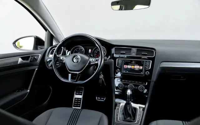 VOLKSWAGEN Golf 2.0 BlueTDI DSG Highline